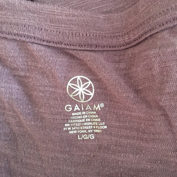 Women’s Gaiam Purple Athletic Yoga Tank Top - Picture 9 of 10